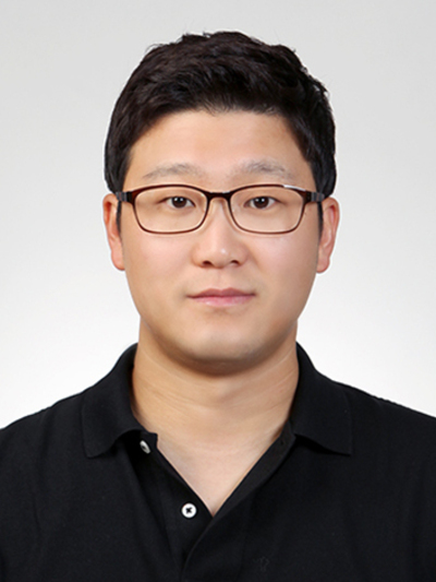 Han Kim                           (김한길, 金漢吉)